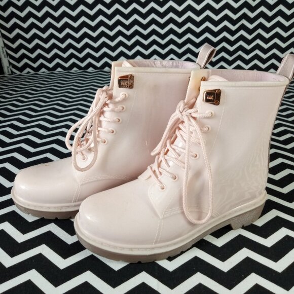 Michael Kors Shoes - MICHAEL KORS boots soft pink waterproof rain combat sz 6 - sh056